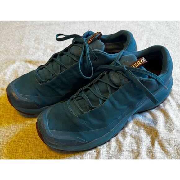 Arc'teryx Size 8.5 Aerio FL GTX Fast and Light Hiking Shoes 643001